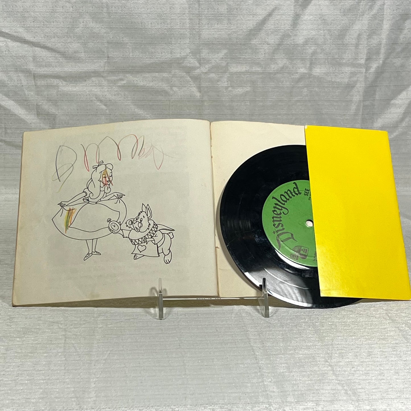 Alice In Wonderland Read along Record