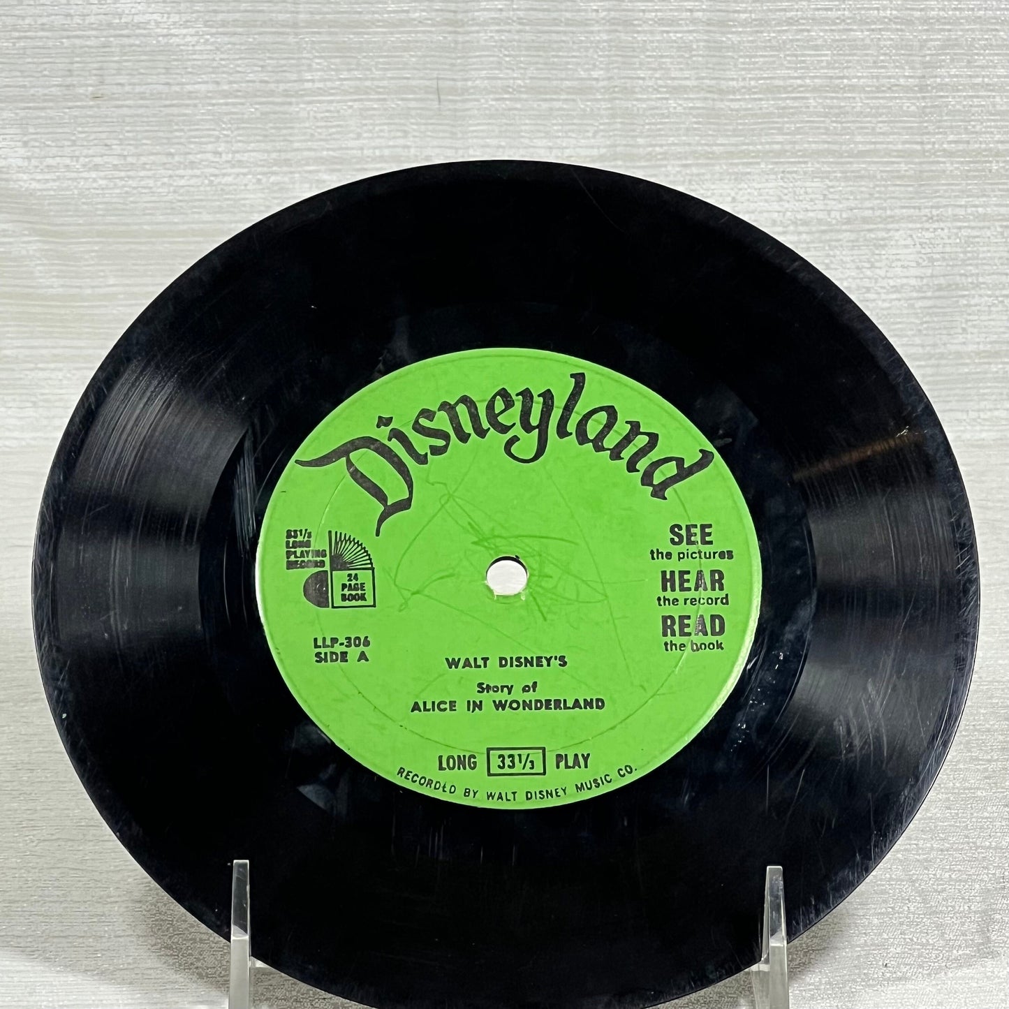 Alice In Wonderland Read along Record