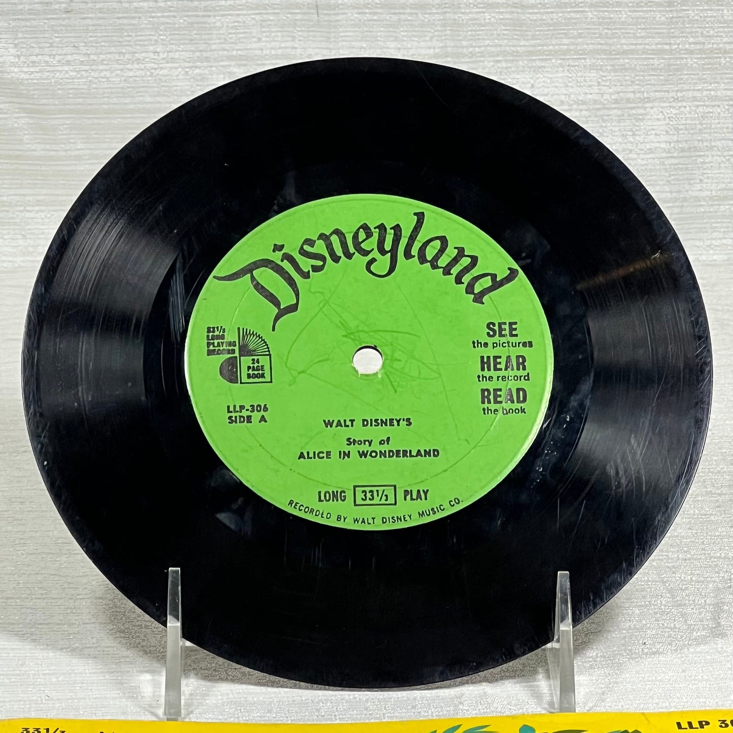 Alice In Wonderland Read along Record