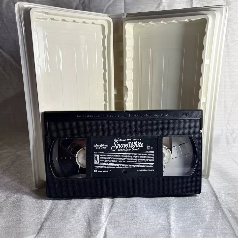 Snow White And The Seven Dwarfs (VHS)