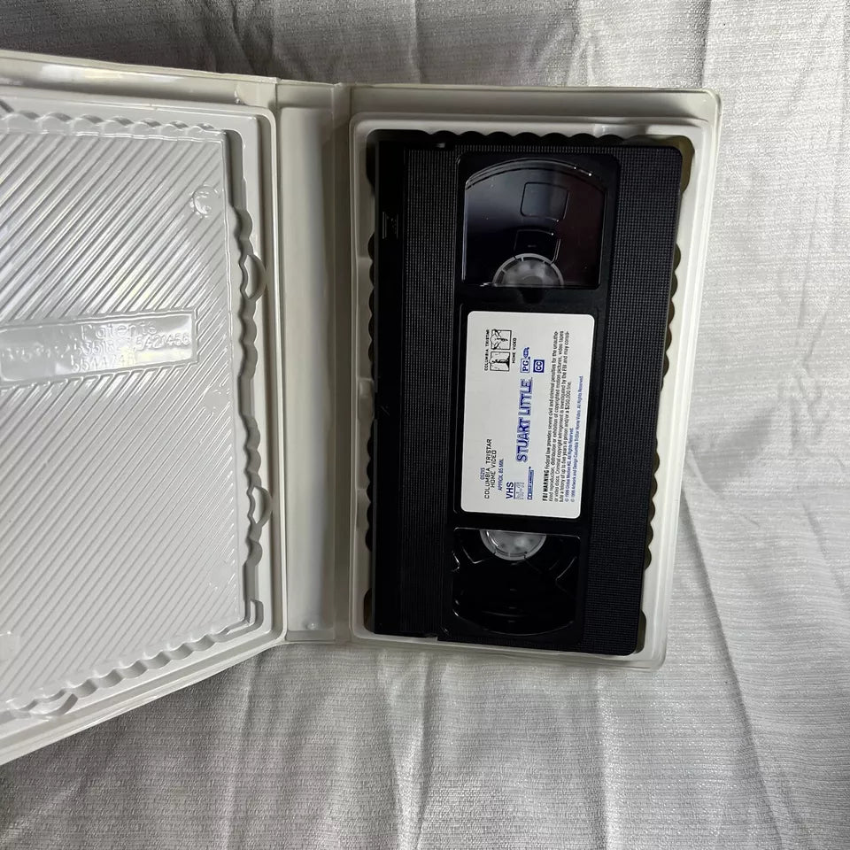 Stuart Little (VHS, 2000, Clamshell Case Closed Captioned)
