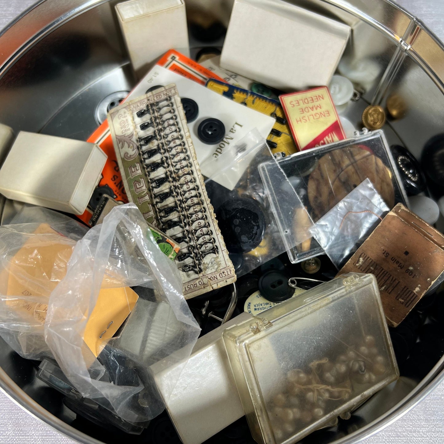 Tin Full of Vintage Buttons and Sewing Supplies