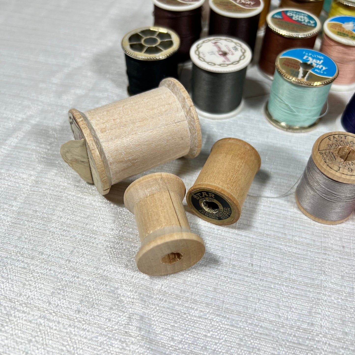 Lot of old thread - most are on wooden spools