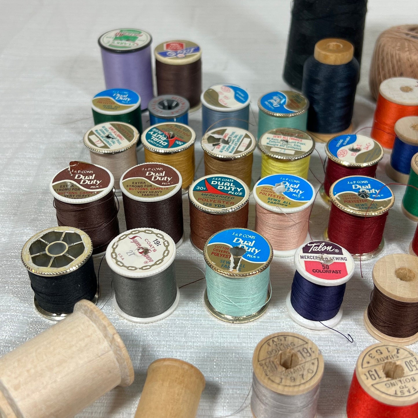 Lot of old thread - most are on wooden spools