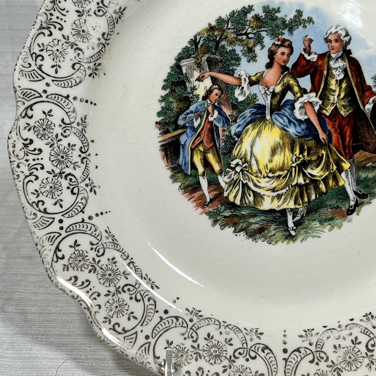Vintage Sabin Warranted 22k Gold Chantilly Luncheon Plate #2 - some wear and crazing