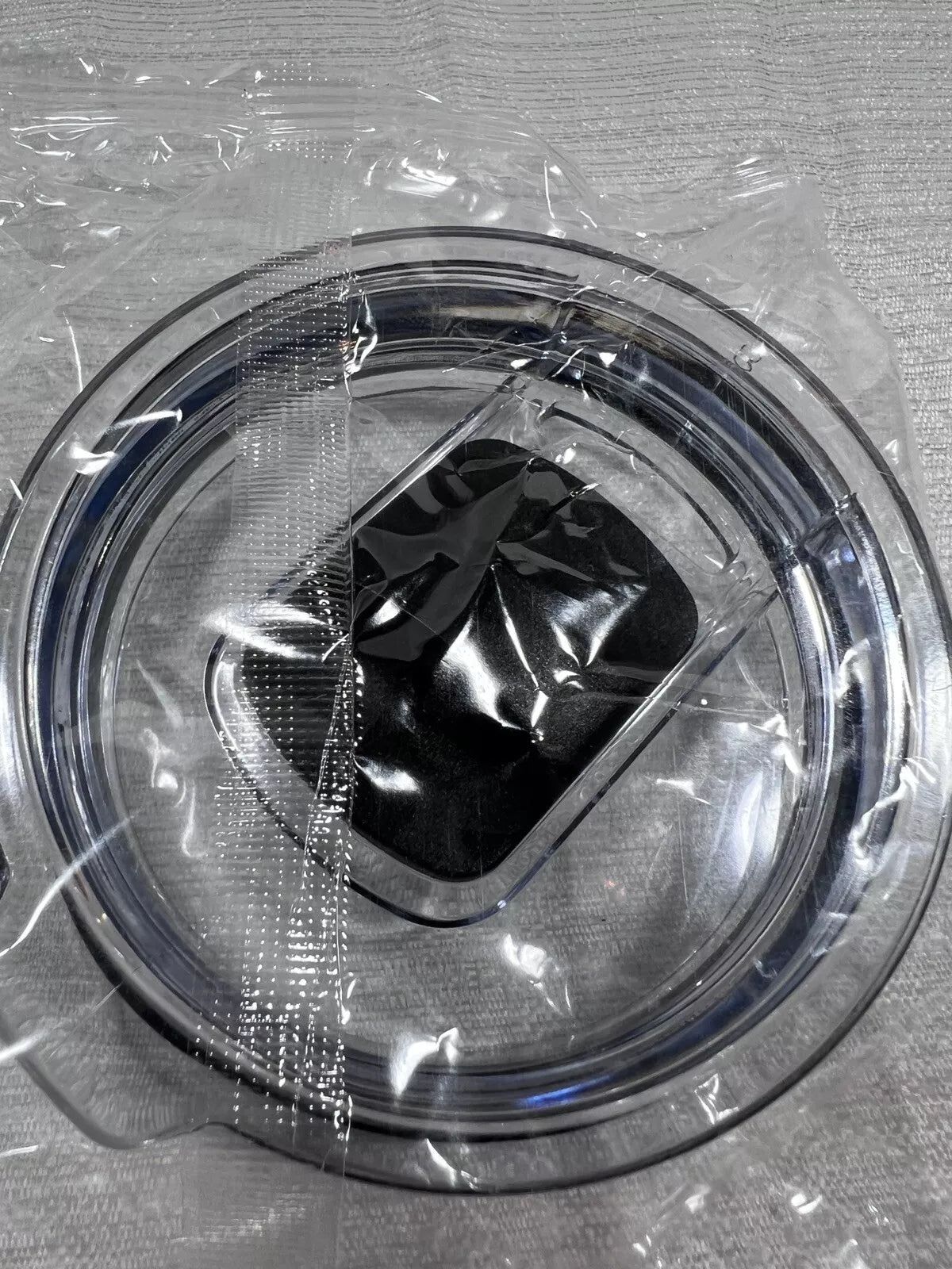 20 oz Tumbler Lid with magnetic slider