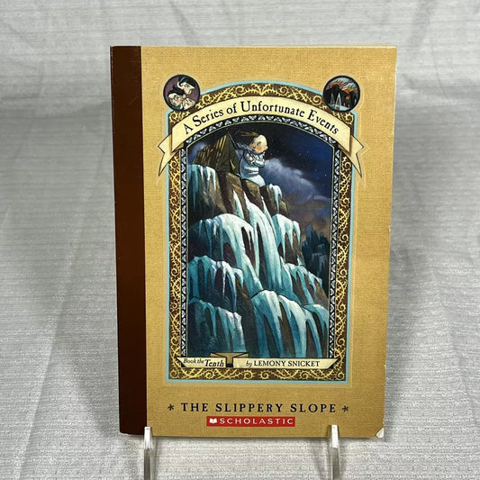 A Series of Unfortunate Events Volume 10 The Slippery Slope - Book