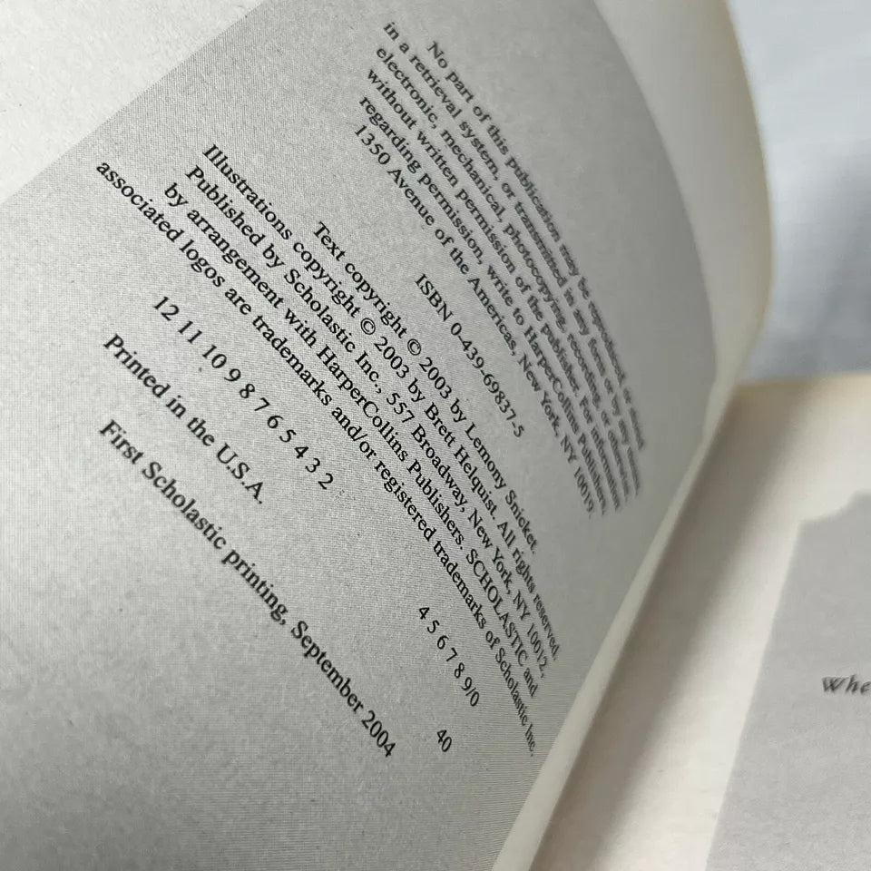 A Series of Unfortunate Events Volume 10 The Slippery Slope - Book