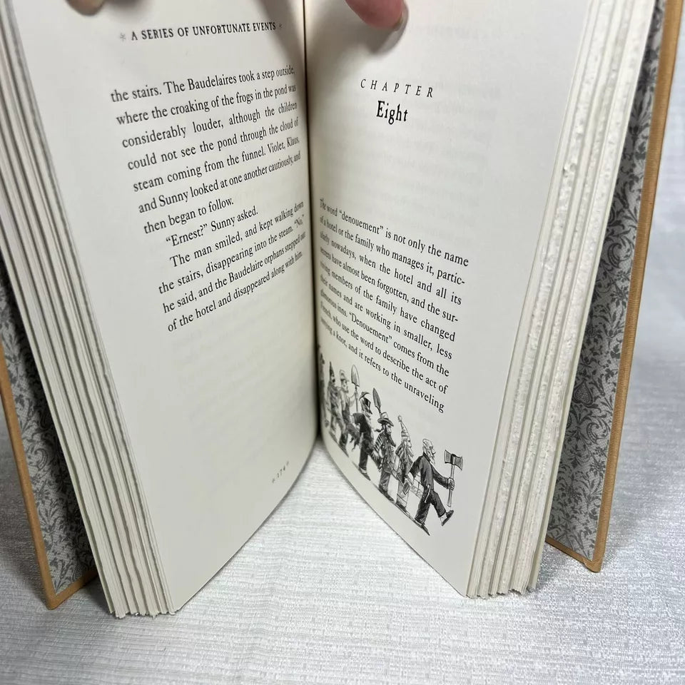 A Series of Unfortunate Events Volume 12 The Penultimate Peril - Book