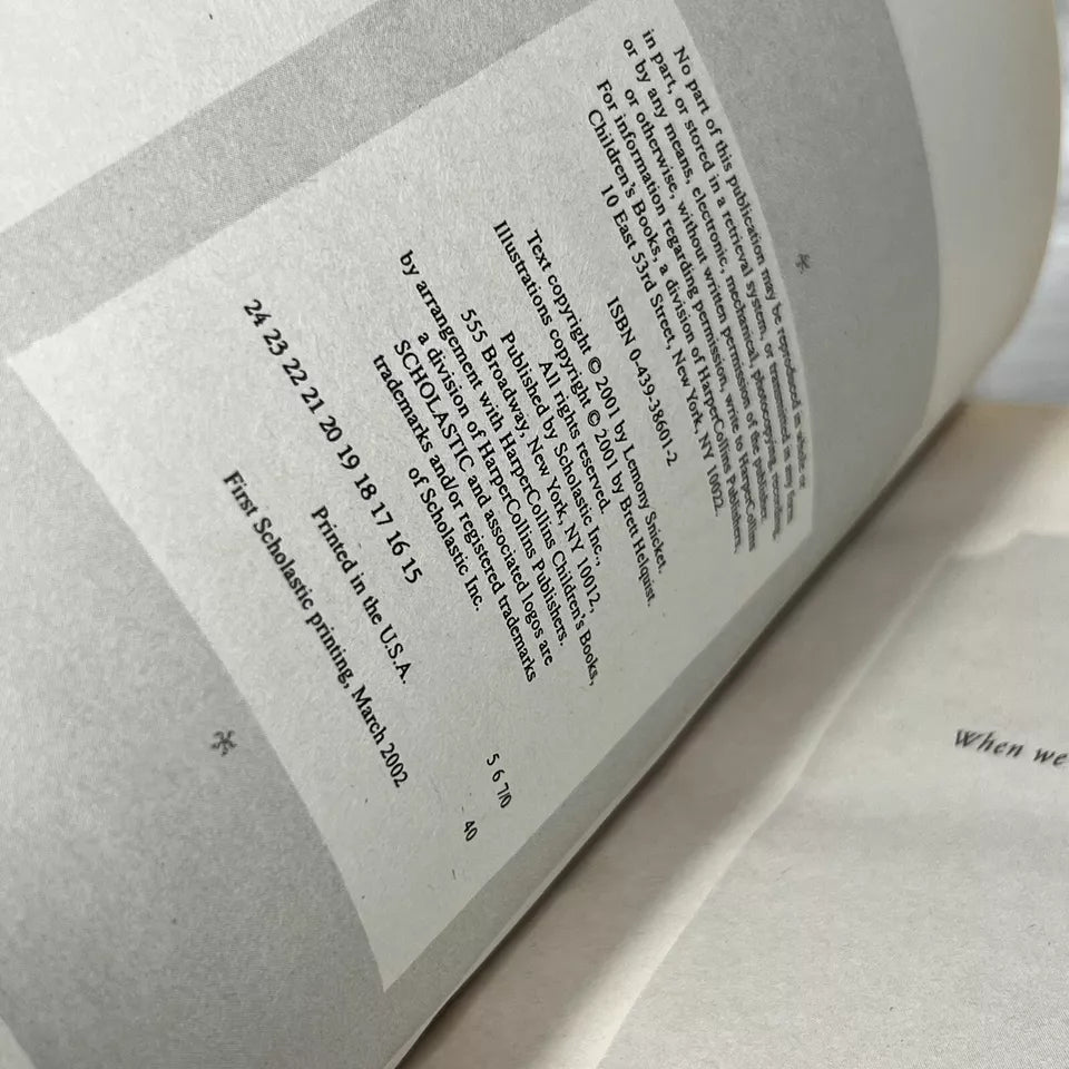 A Series of Unfortunate Events Volume 7 The Vile Village - Book