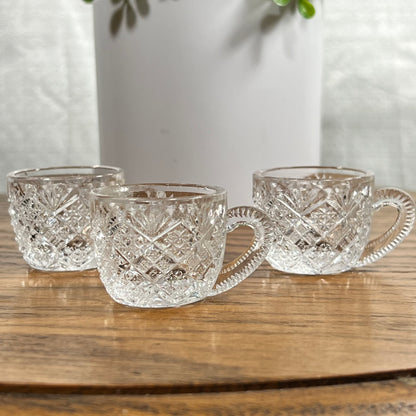 Westmoreland Glass Thumbelina Pattern Toy Miniature Teacups