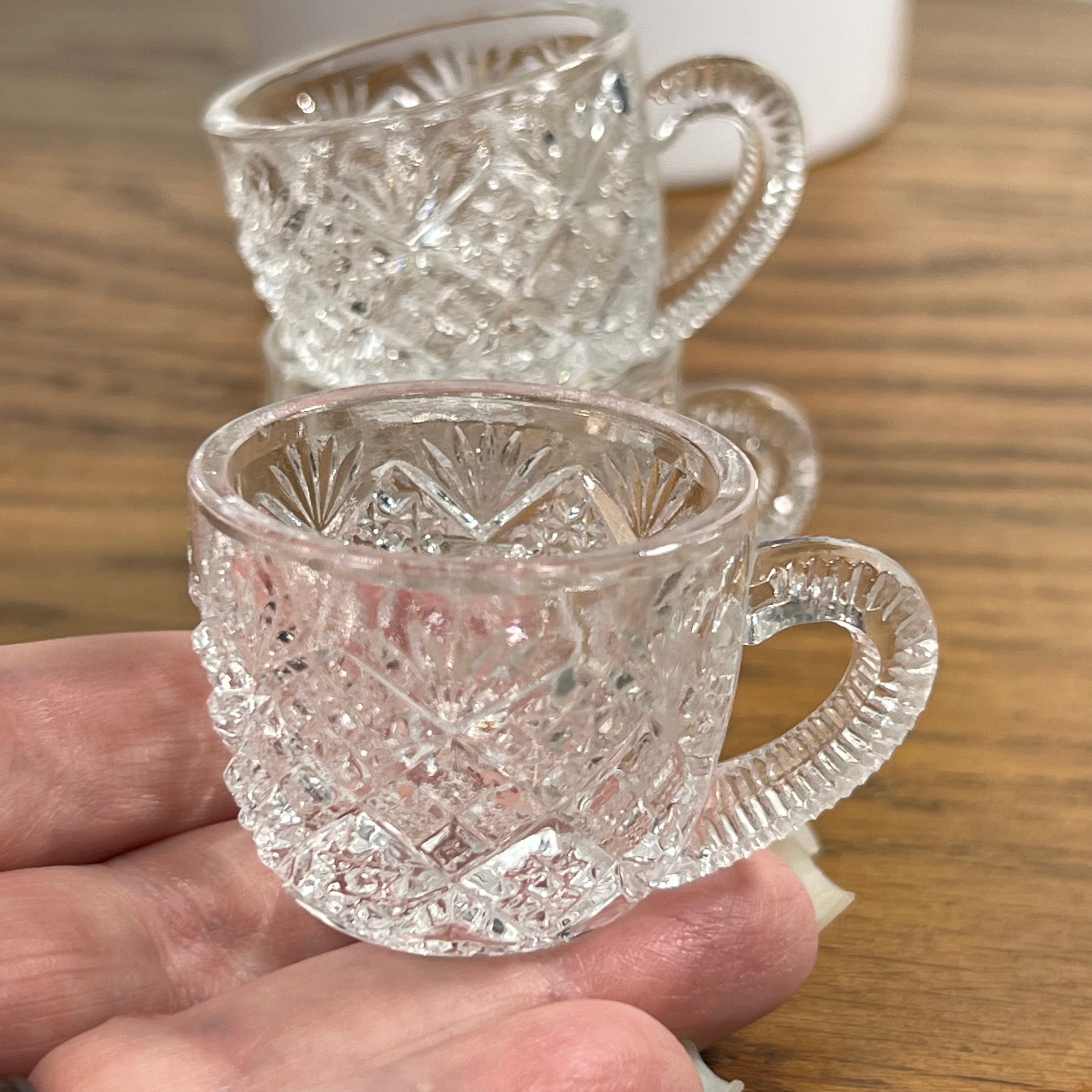 Westmoreland Glass Thumbelina Pattern Toy Miniature Teacups