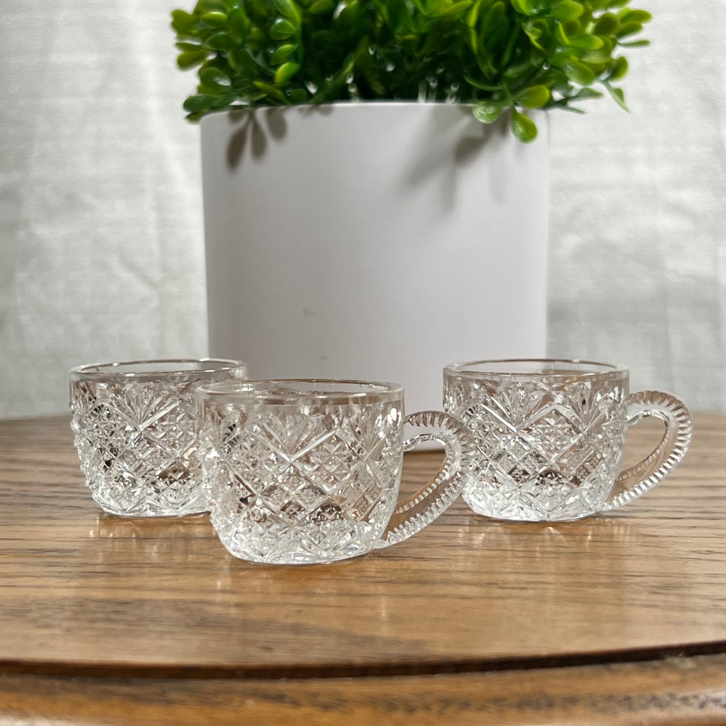 Westmoreland Glass Thumbelina Pattern Toy Miniature Teacups