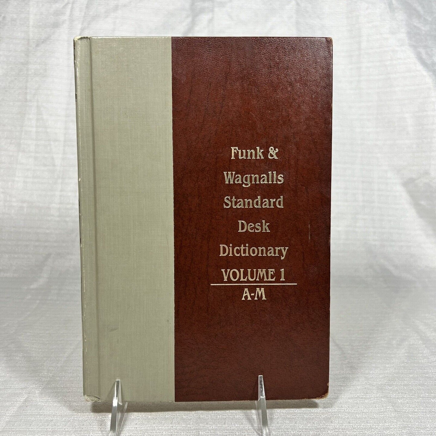 Funk and Wagnails Standard Desk Dictionary Volume 1 A-M and Funk and Wagnails Standard Desk Dictionary Volume 2 N-Z - Book