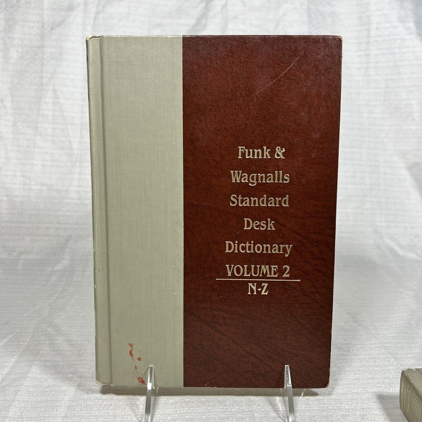 Funk and Wagnails Standard Desk Dictionary Volume 1 A-M and Funk and Wagnails Standard Desk Dictionary Volume 2 N-Z - Book