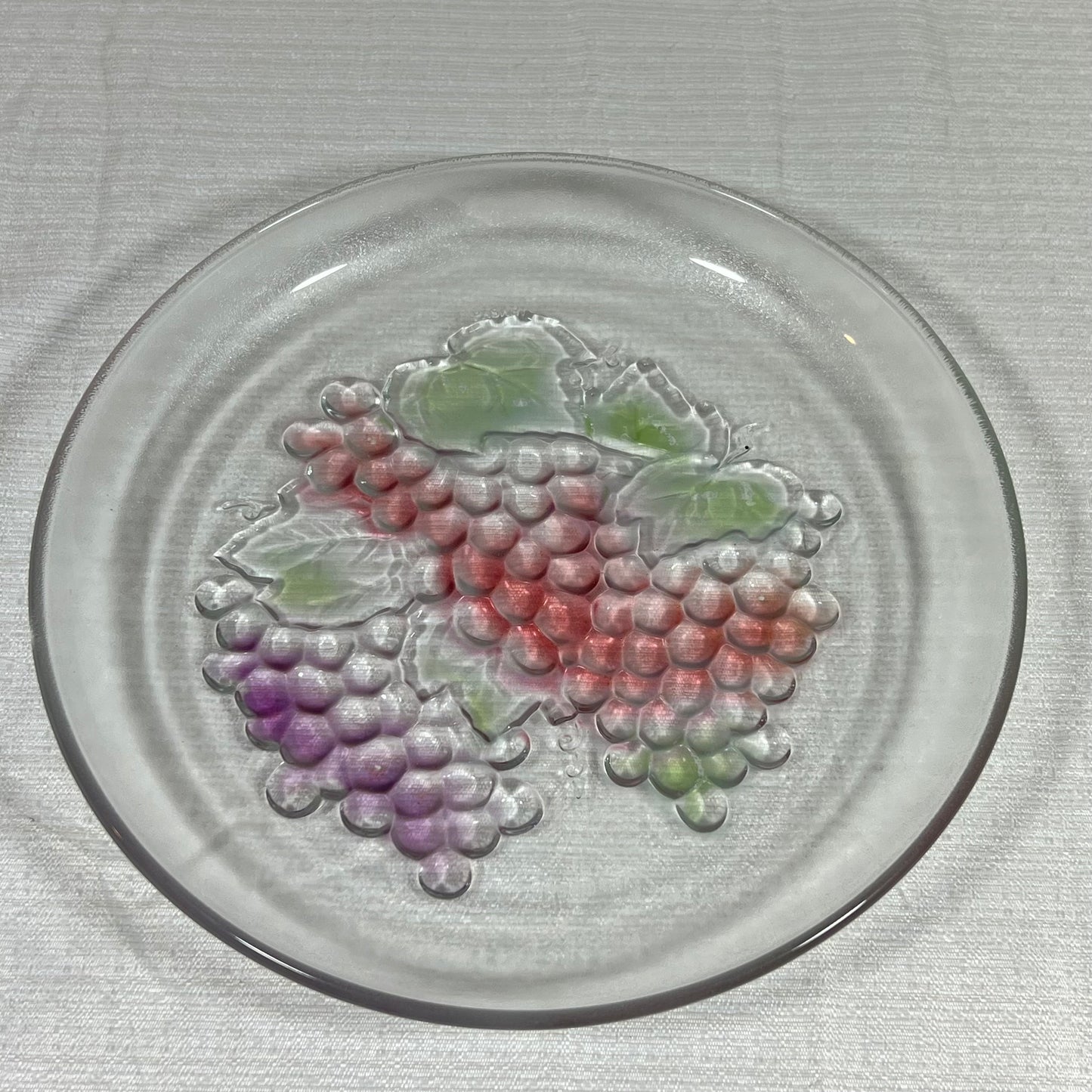 Pasari Indonesia Colored Grapes Frosted Plate