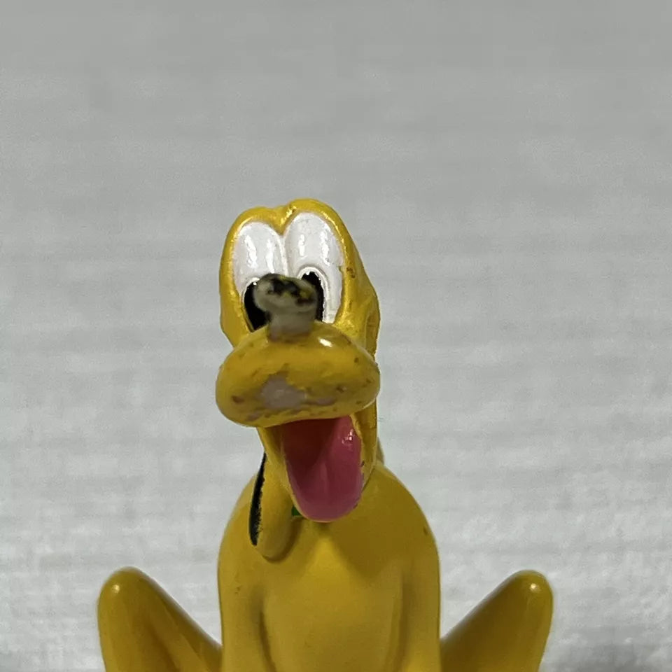 Disney Just Play Pluto Sitting 2.5"  Vinyl Figure