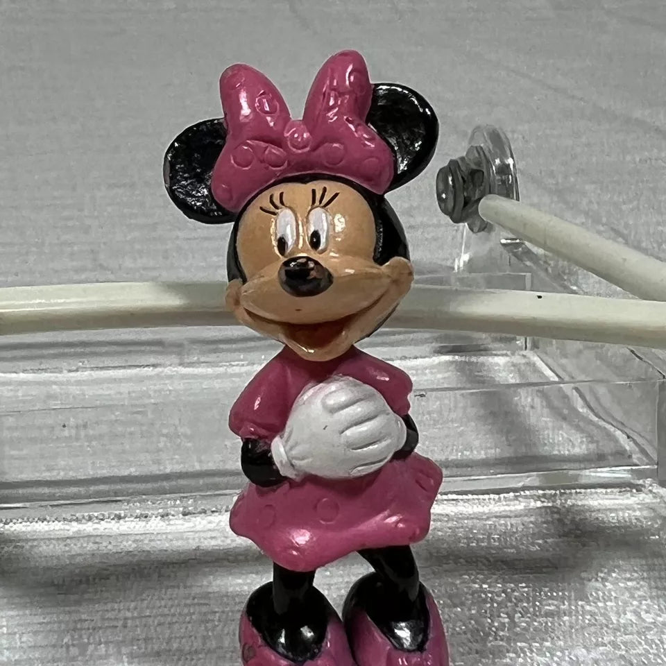 Hands Clasped Minnie Figurine