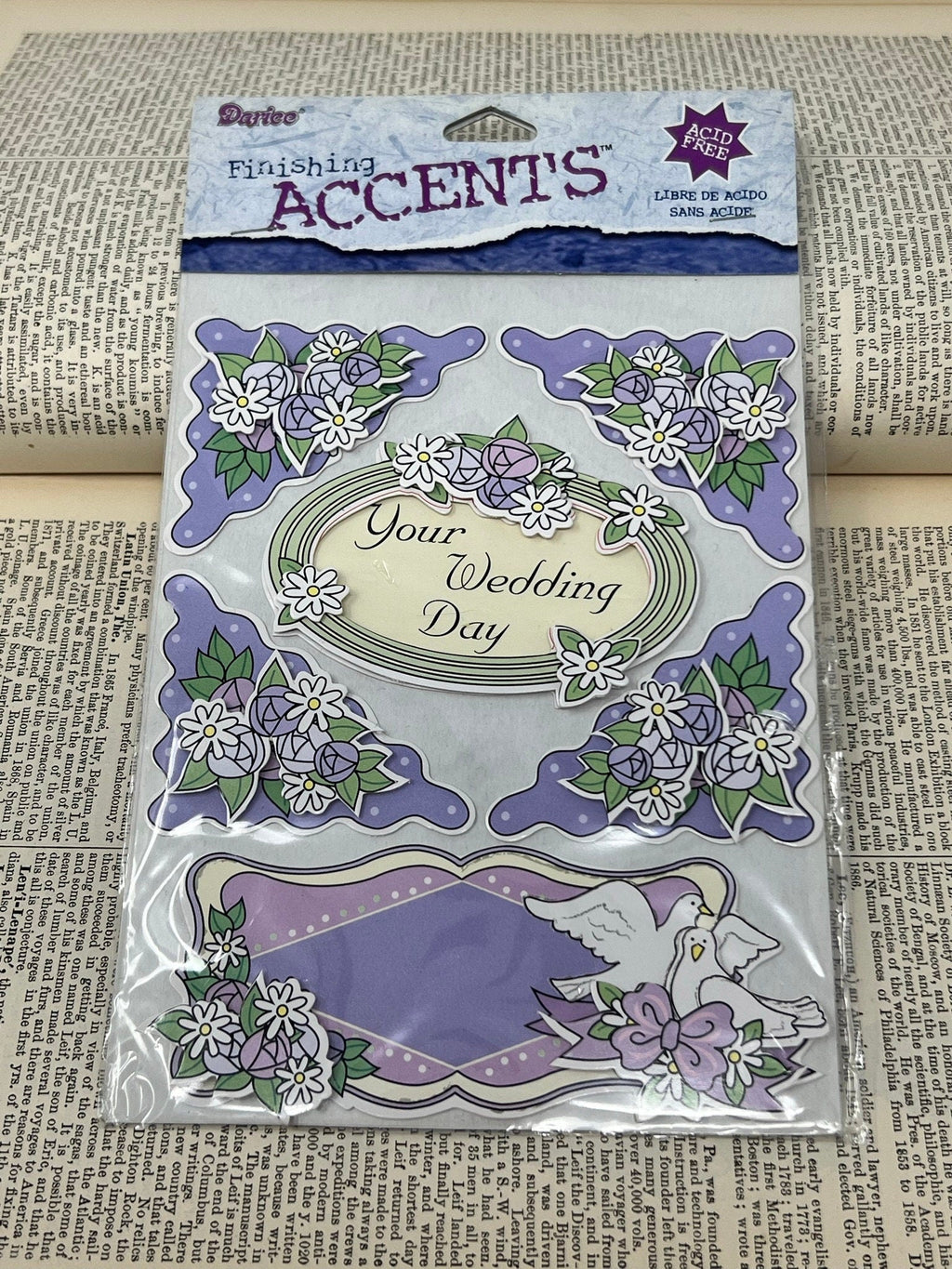 Darice - Finishing Accents - 3D Paper Embellishment Wedding Purple - Scrapbooking, journaling, planners, junk journals, shadow boxes