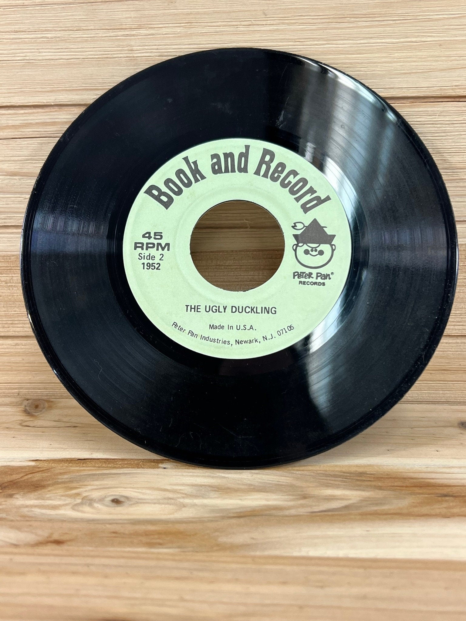 Peter Pan Records - The Ugly Duckling - 45 RPM - 1952 - Plays Through - No skips - No Book, just the record - Kids records - vintage vinyl