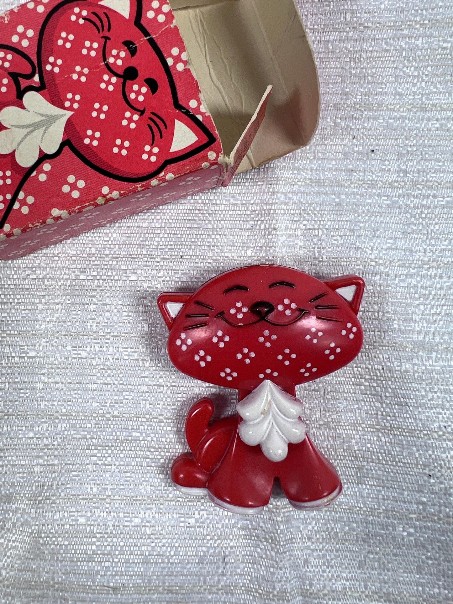 Avon Calico Cat Pin Pal