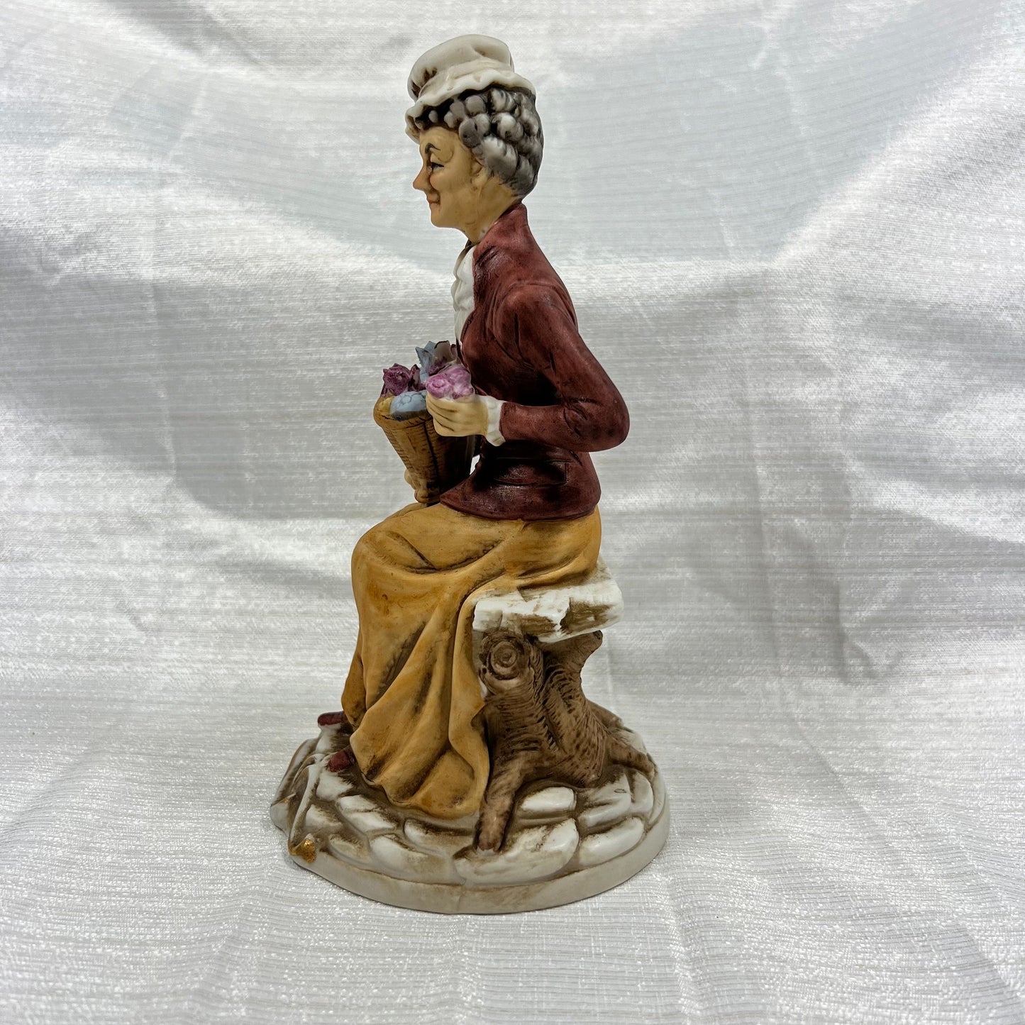 Old Woman Figurine Napcoware Porcellane D’arte C8359