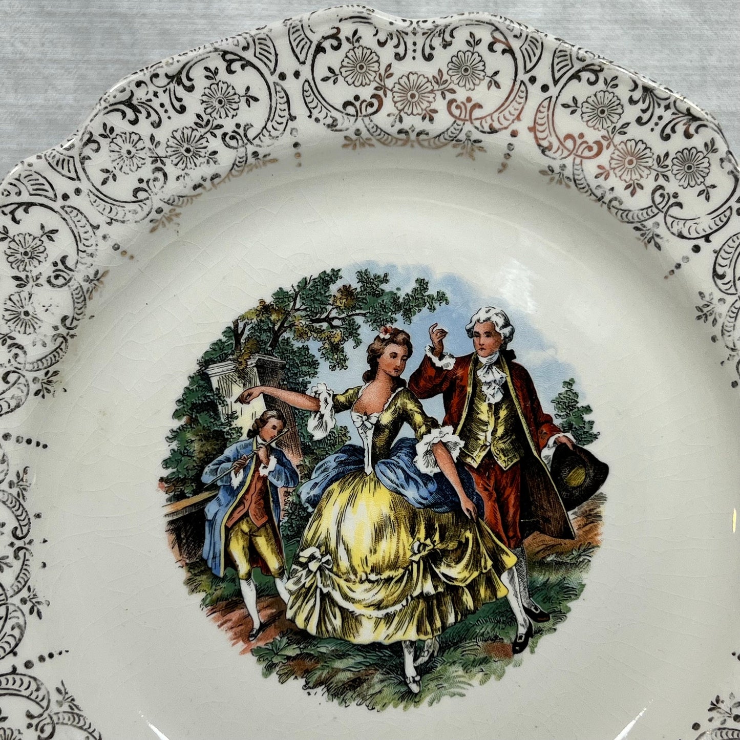 Vintage Sabin Warranted 22k Gold Chantilly Luncheon Plate #2 - some wear and crazing