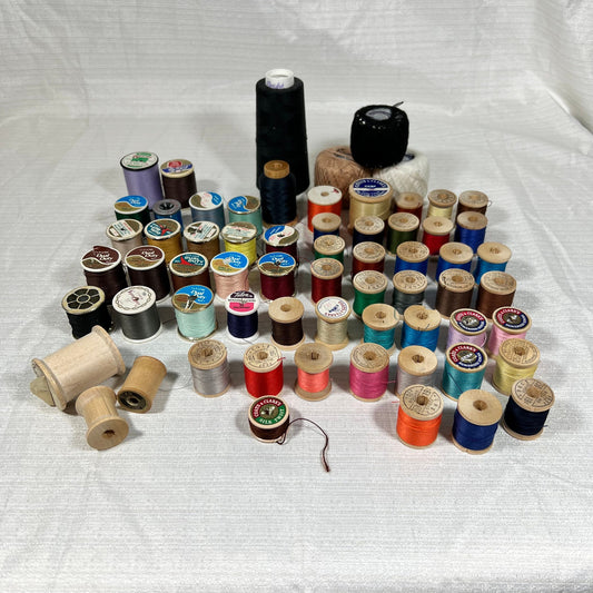 Lot of old thread - most are on wooden spools