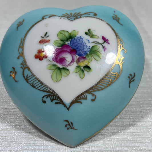 Heart Shaped Parisienne Lidded Box 5107 Blue and Gold Floral