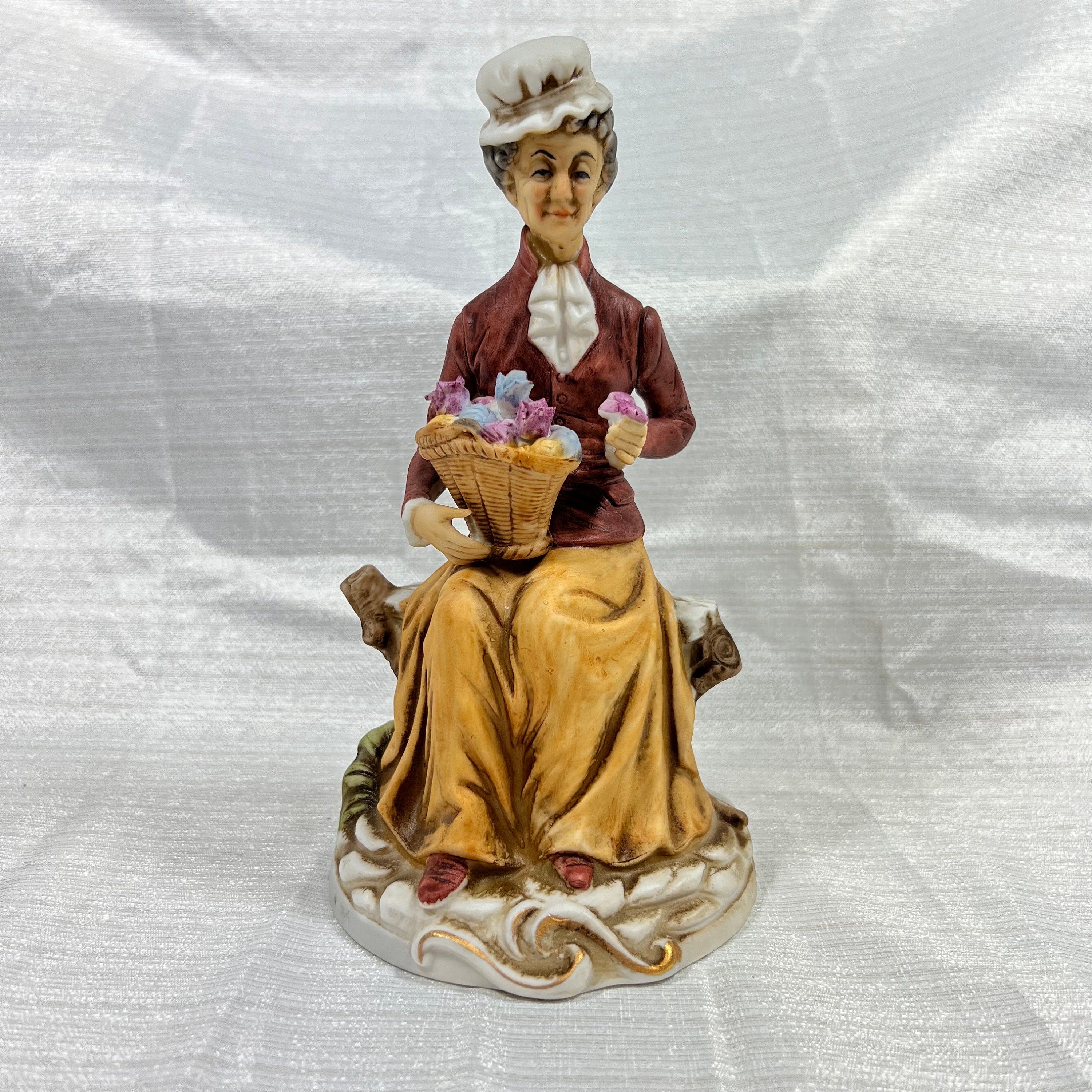Old Woman Figurine Napcoware Porcellane D’arte C8359