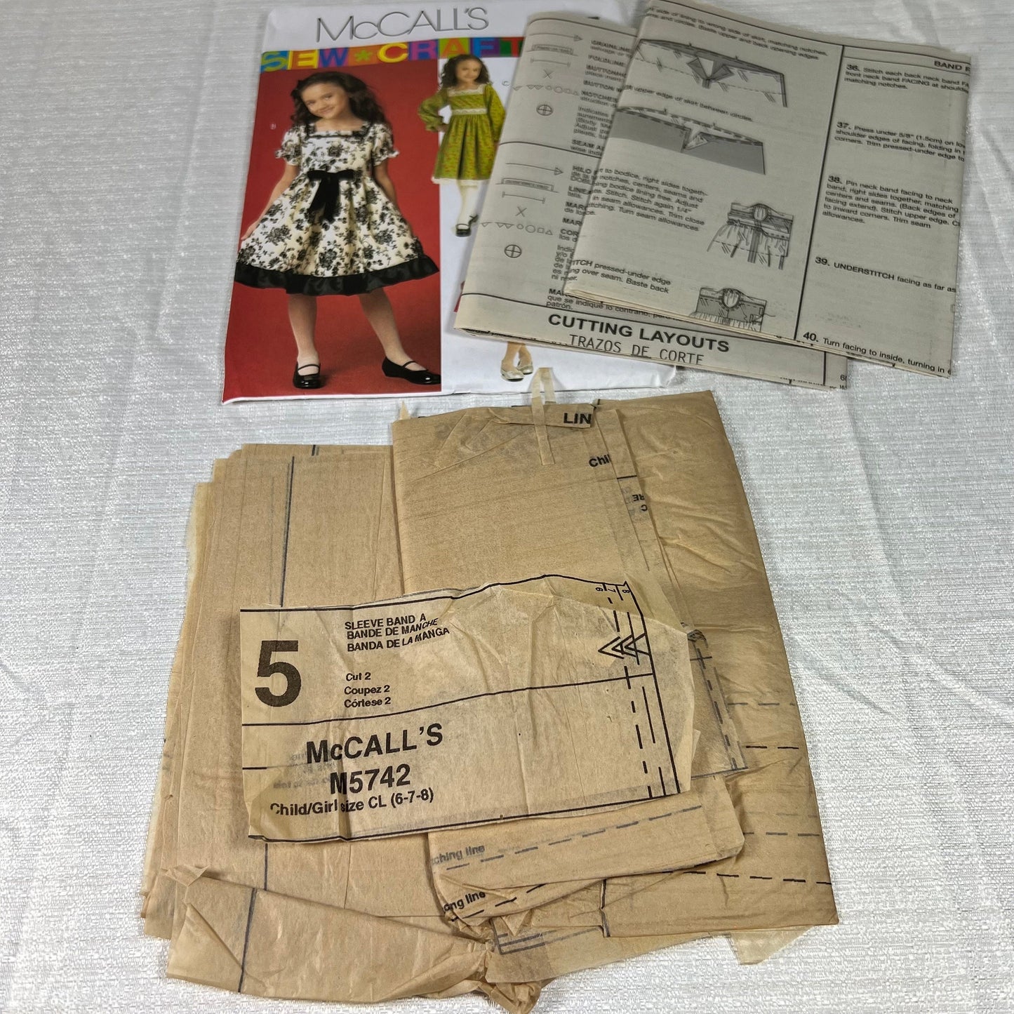 McCall's M5742 Sewing Pattern CL 6, 7, 8 - cut, but all sizes available (#2)