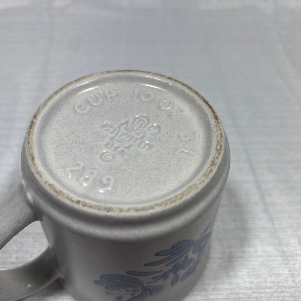 Pfaltzgraff Yorktowne Coffee Mug