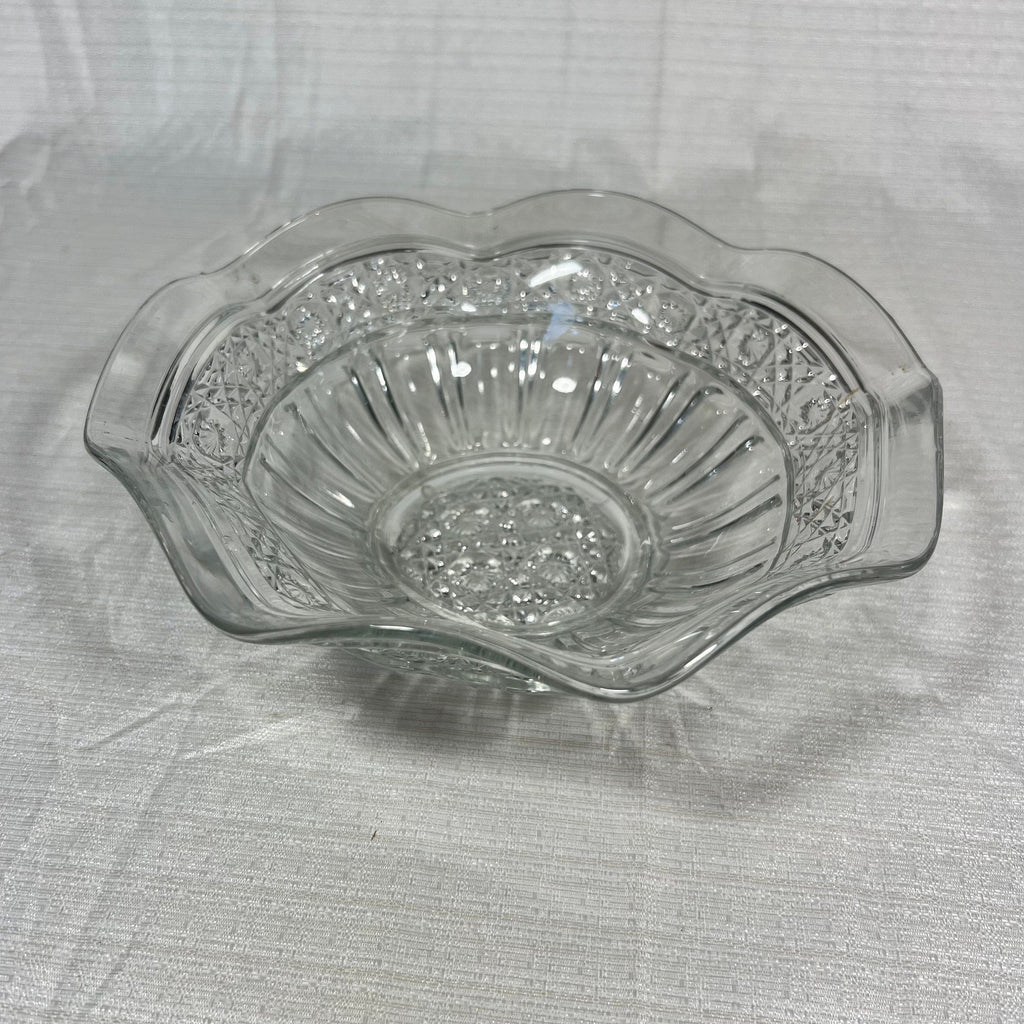 Hawaiian Lei Bryce, Higbee Gala Ruffled Bowl - small imperfections on base at the seams, one chip