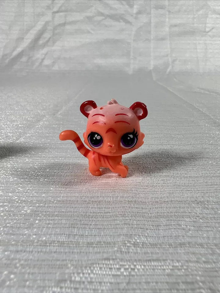 Littlest Pet Shop Figures lot of 9